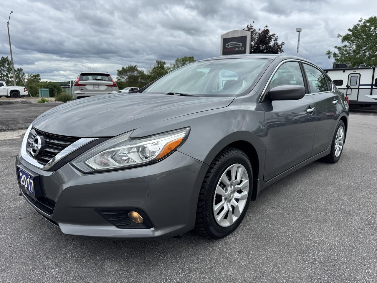 2017 Nissan Altima 4dr Sdn 2.5 Low KM - Certified Photo0