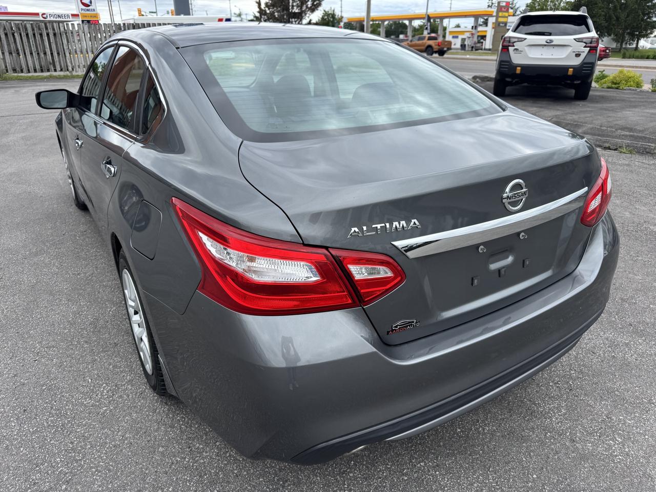 2017 Nissan Altima 4dr Sdn 2.5 Low KM - Certified Photo2