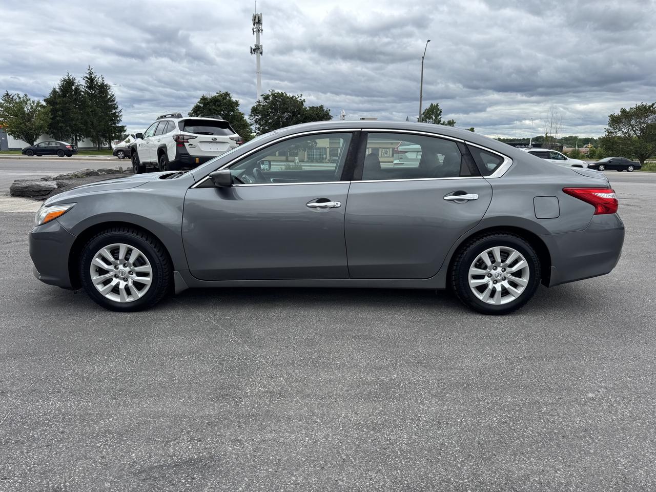 2017 Nissan Altima 4dr Sdn 2.5 Low KM - Certified Photo