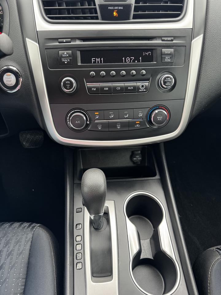 2017 Nissan Altima 4dr Sdn 2.5 Low KM - Certified Photo