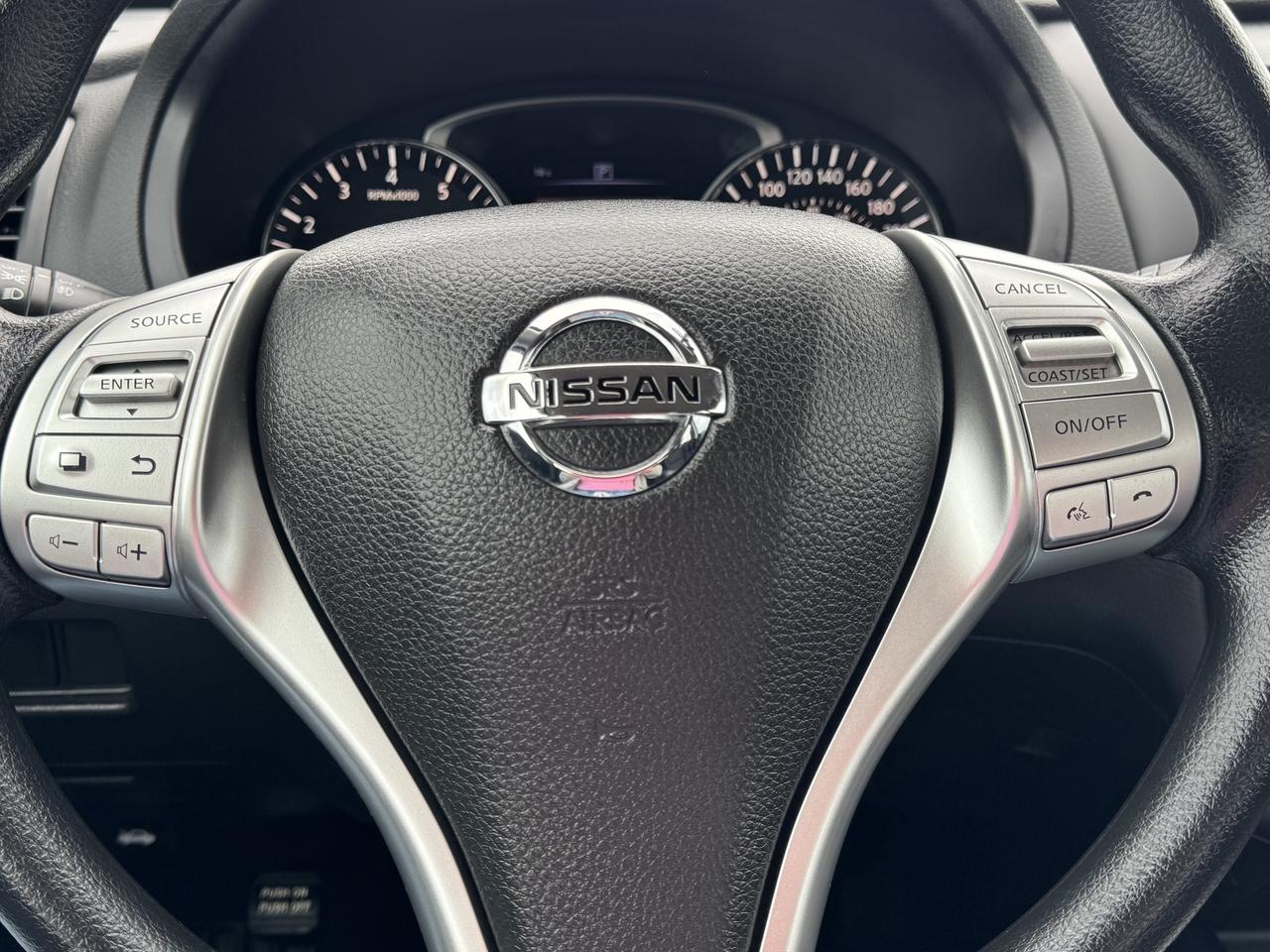 2017 Nissan Altima 4dr Sdn 2.5 Low KM - Certified Photo