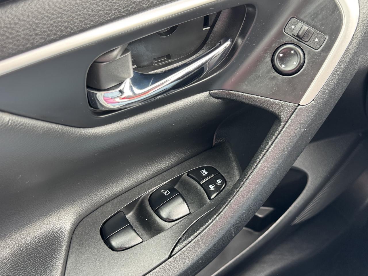 2017 Nissan Altima 4dr Sdn 2.5 Low KM - Certified Photo