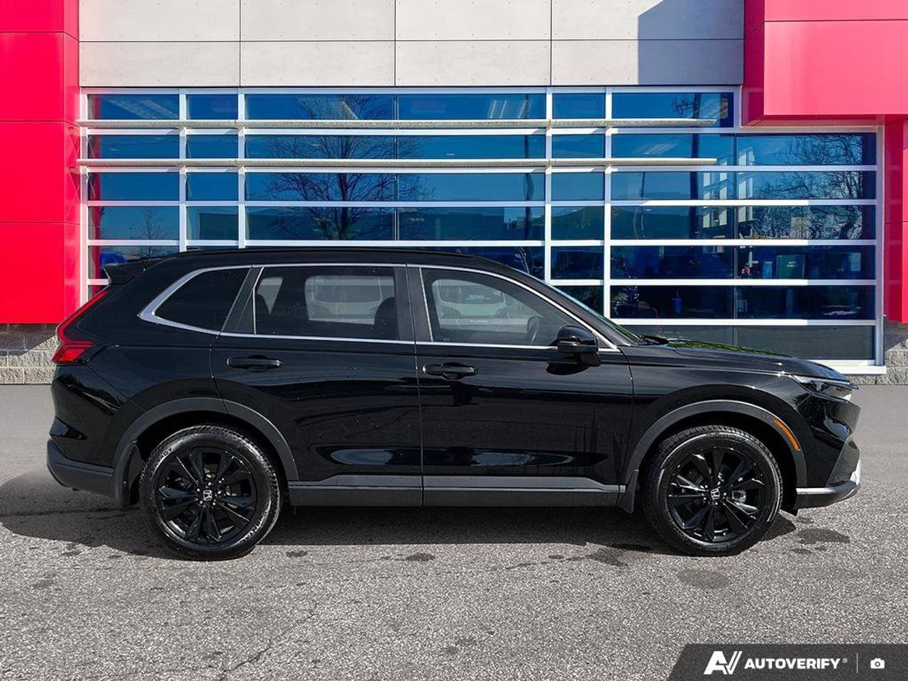 2024 Honda CR-V Hybrid Touring | Leather | Nav | Sunroof | Safety Tech | Photo
