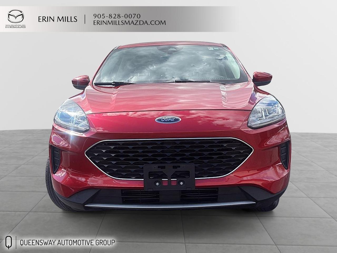2020 Ford Escape SE Photo