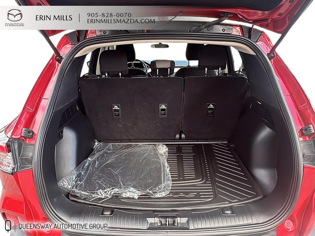 2020 Ford Escape SE Photo