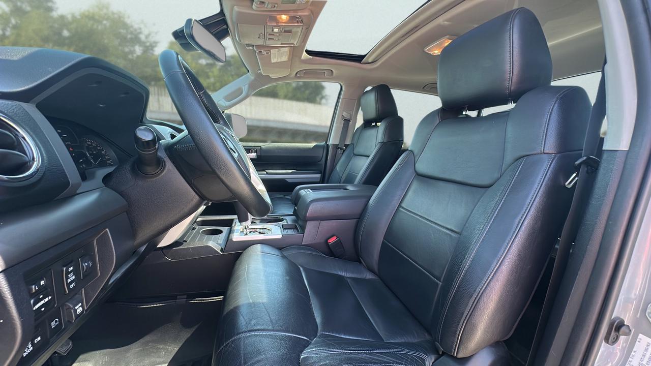 2021 Toyota Tundra 4X4 CrewMax SR5 Photo
