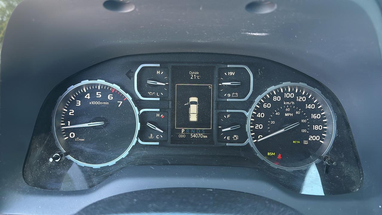 2021 Toyota Tundra 4X4 CrewMax SR5 Photo