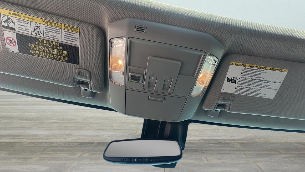 2021 Toyota Tundra 4X4 CrewMax SR5 Photo
