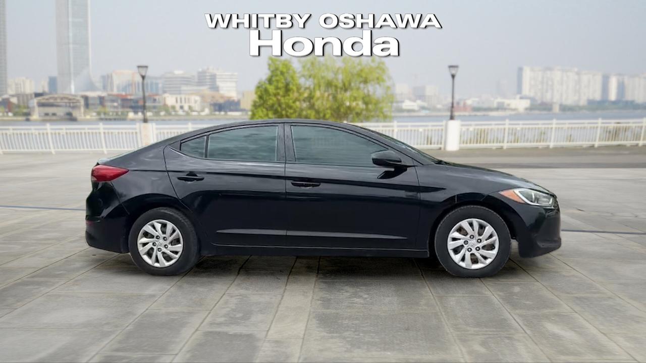2017 Hyundai Elantra 4DR SDN AUTO LE Photo