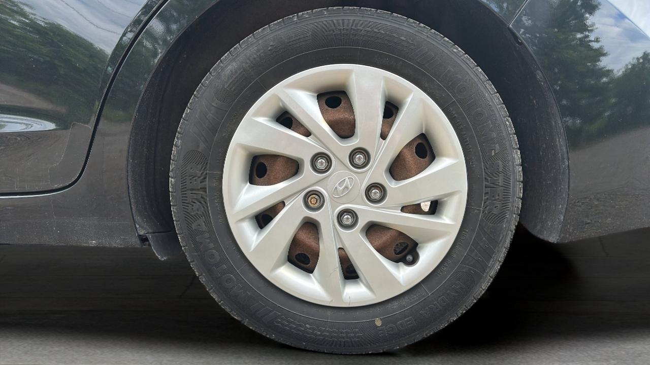 2017 Hyundai Elantra 4DR SDN AUTO LE Photo