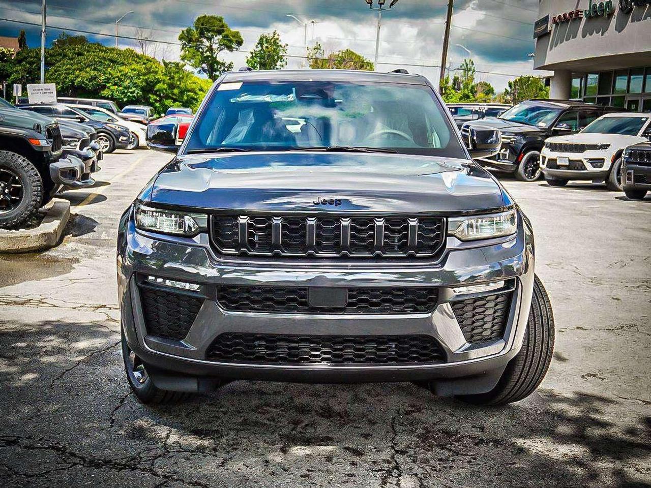 2026 Jeep Grand Cherokee  Photo