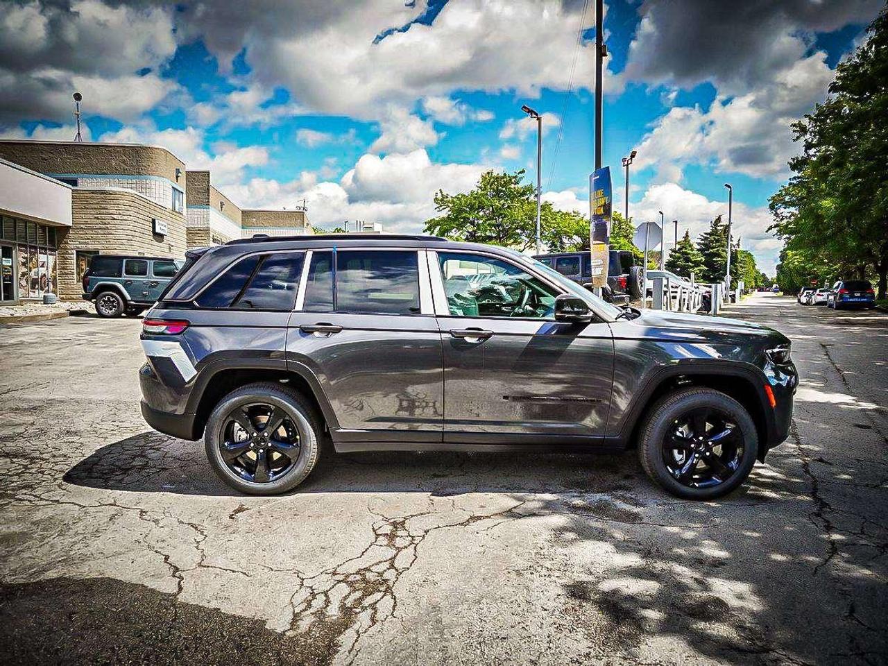 2026 Jeep Grand Cherokee  Photo
