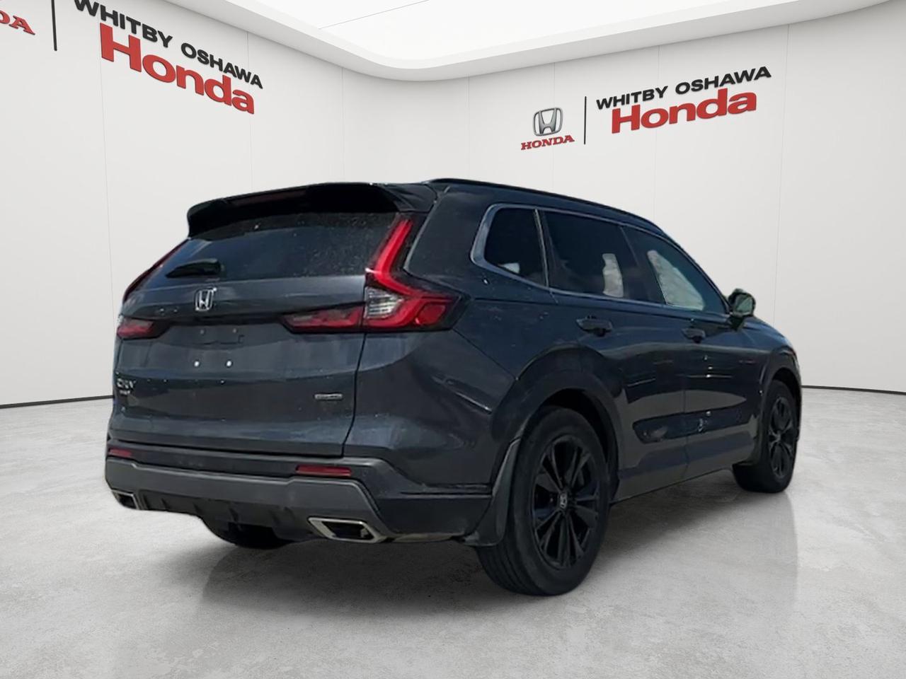 2023 Honda CR-V Hybrid Touring AWD Photo