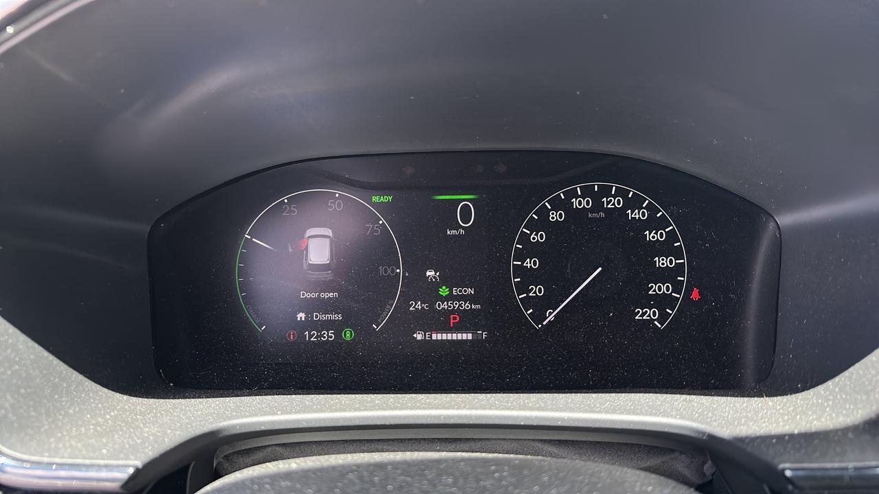 2023 Honda CR-V Hybrid Touring AWD Photo