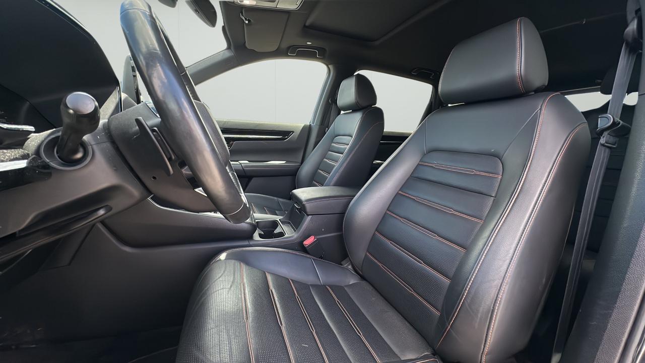 2023 Honda CR-V Hybrid Touring AWD Photo