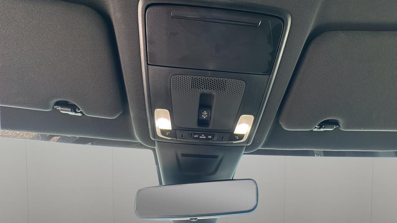 2023 Honda CR-V Hybrid Touring AWD Photo