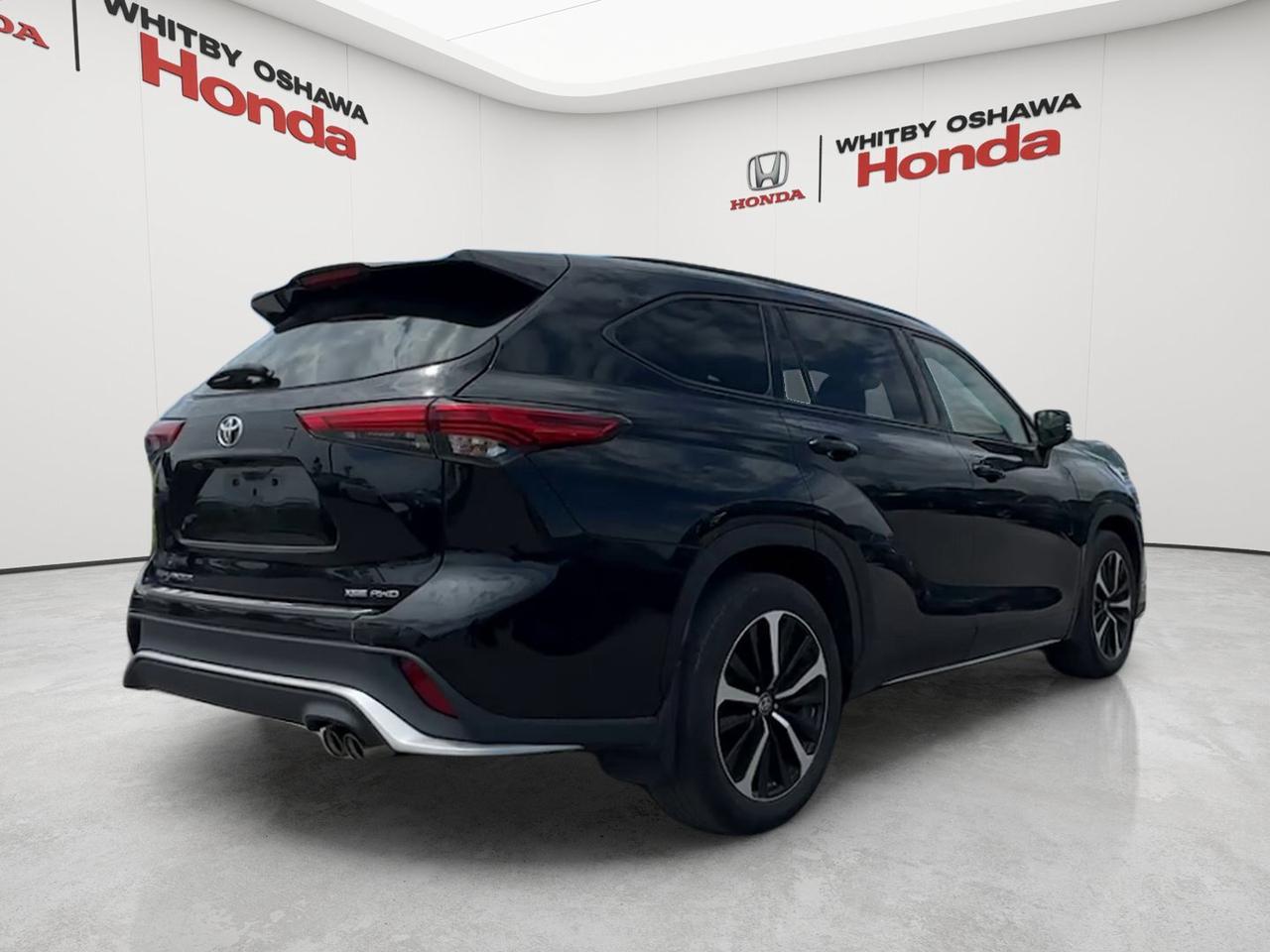 2022 Toyota Highlander XSE AWD Photo