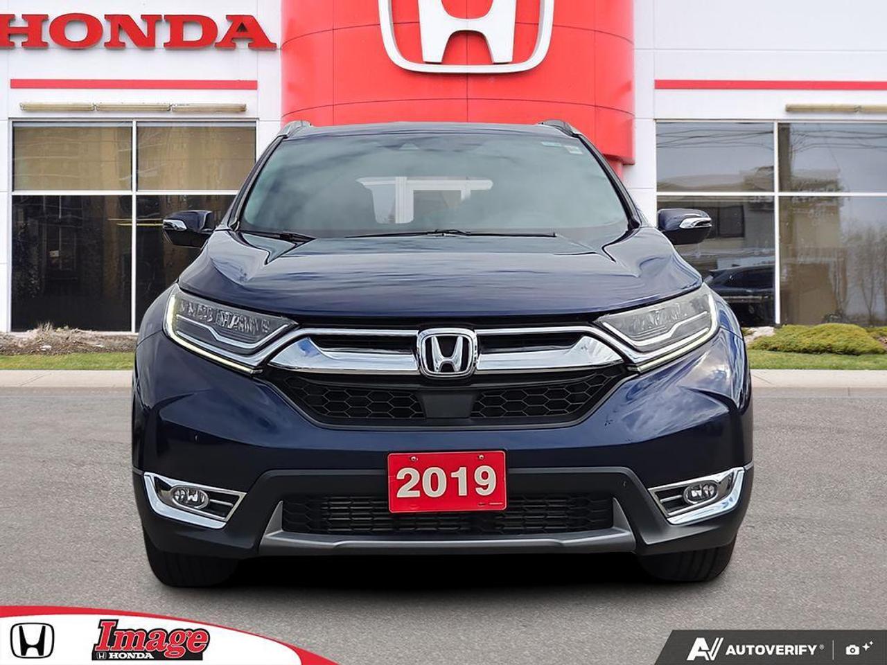 2019 Honda CR-V Touring AWD   LEATHER   SUNROOF   ONE OWNER Photo1
