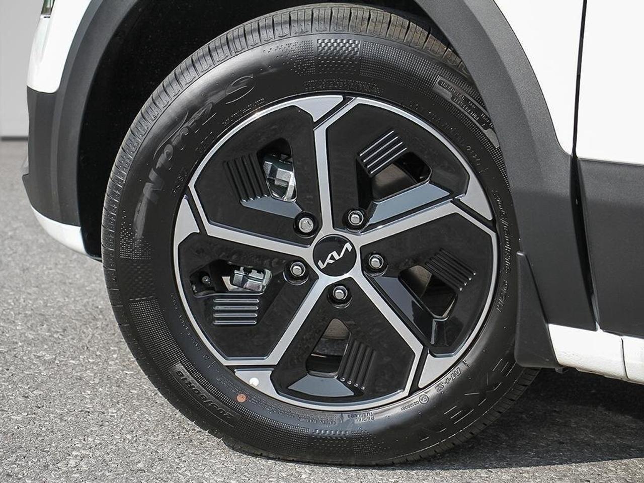 2025 Kia NIRO EX Photo