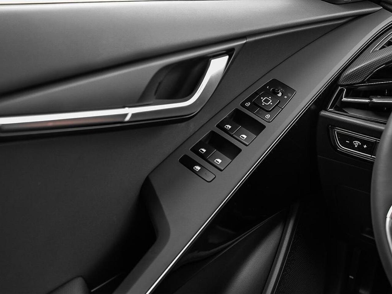 2025 Kia NIRO EX Photo