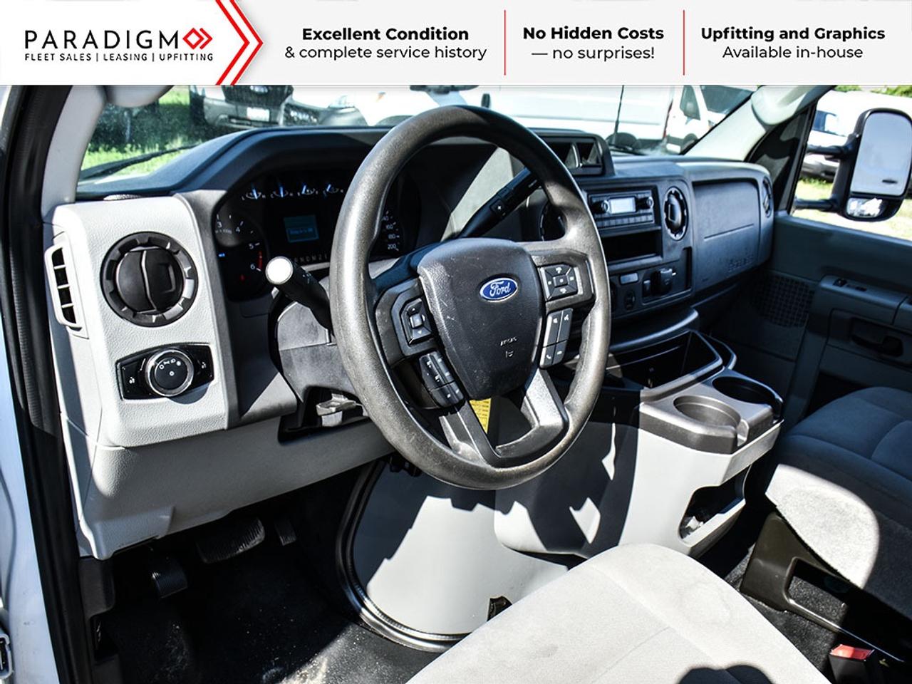 2025 Ford E-450 CARGO VAN Photo
