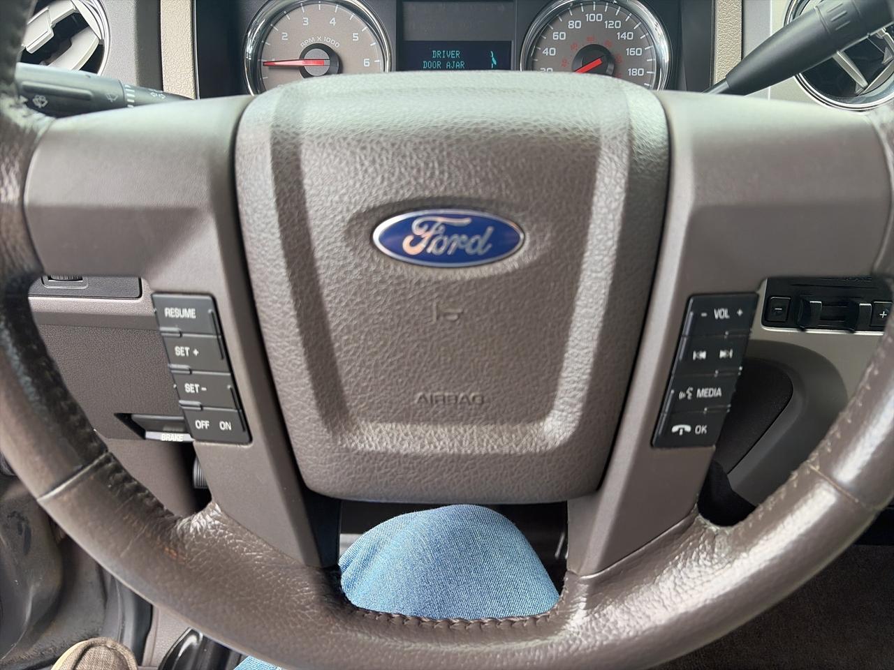 2010 Ford F-150 XLT- FULL CREW-TOW PACKAGE-BACK UP CAMERA Photo