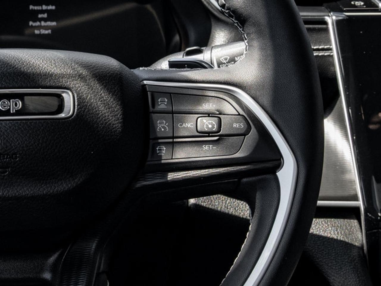2024 Jeep Grand Cherokee Altitude Photo