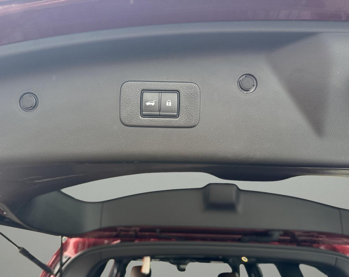 2023 Nissan Armada Platinum 4dr 4x4 Photo