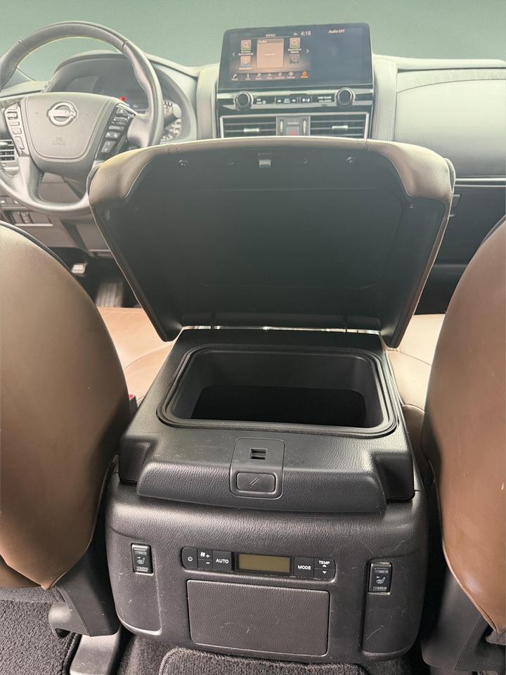 2023 Nissan Armada Platinum 4dr 4x4 Photo