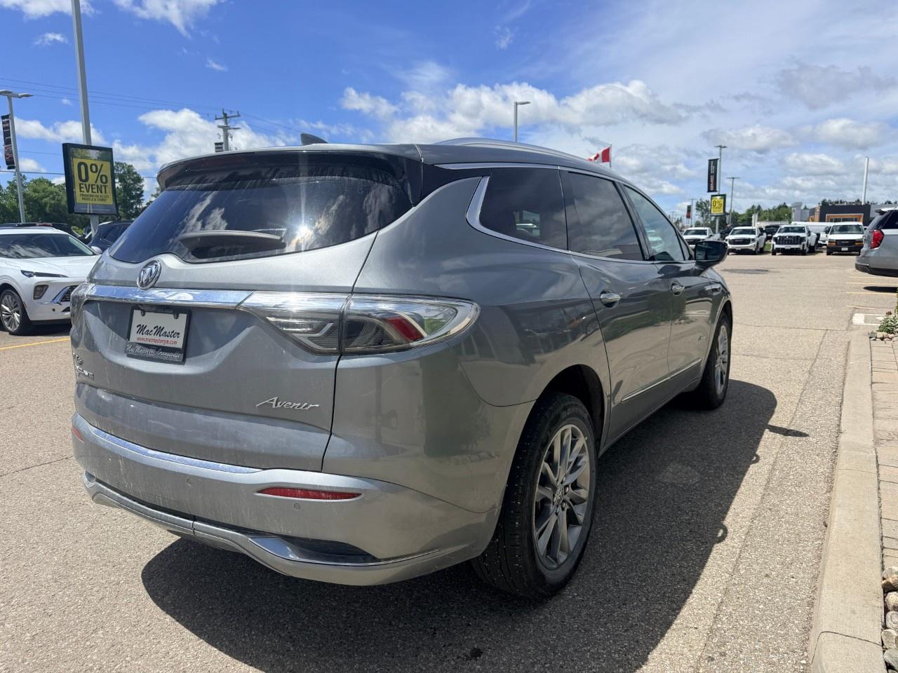 2024 Buick Enclave Avenir AWD Photo