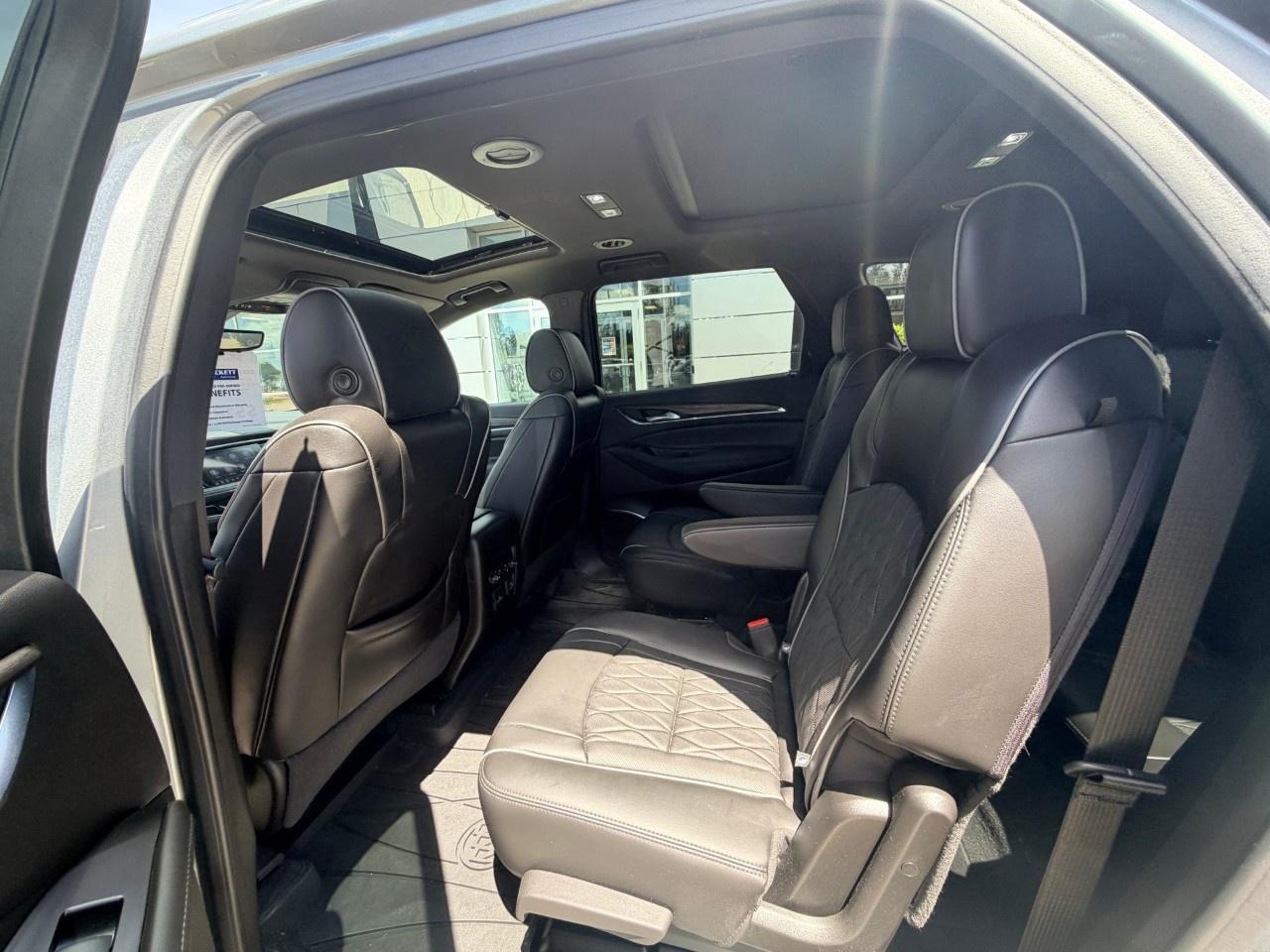 2024 Buick Enclave Avenir AWD Photo