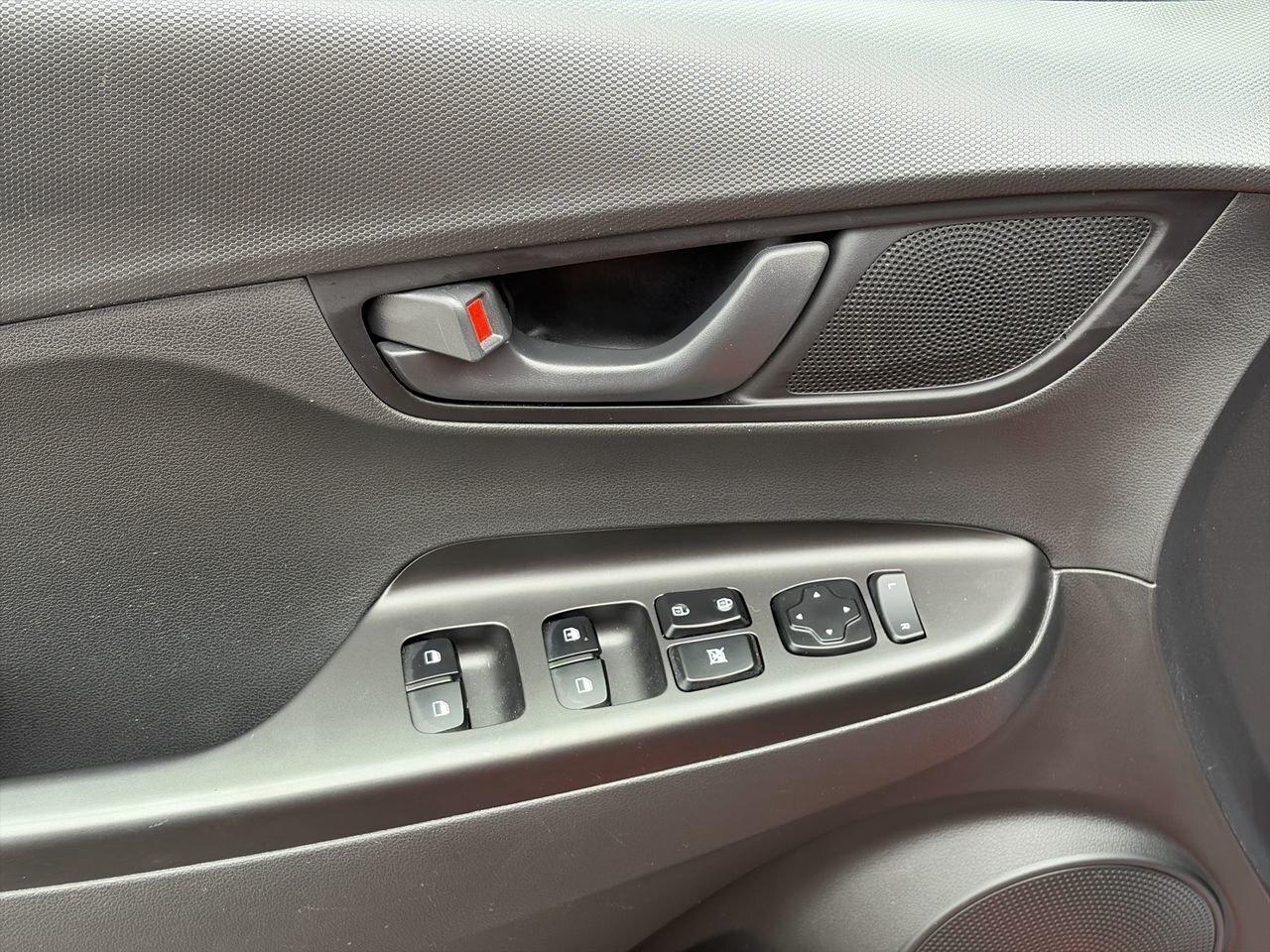 2020 Hyundai KONA Essential CRUISE CONTROL   CARPLAY/ ANDROID AUTO Photo