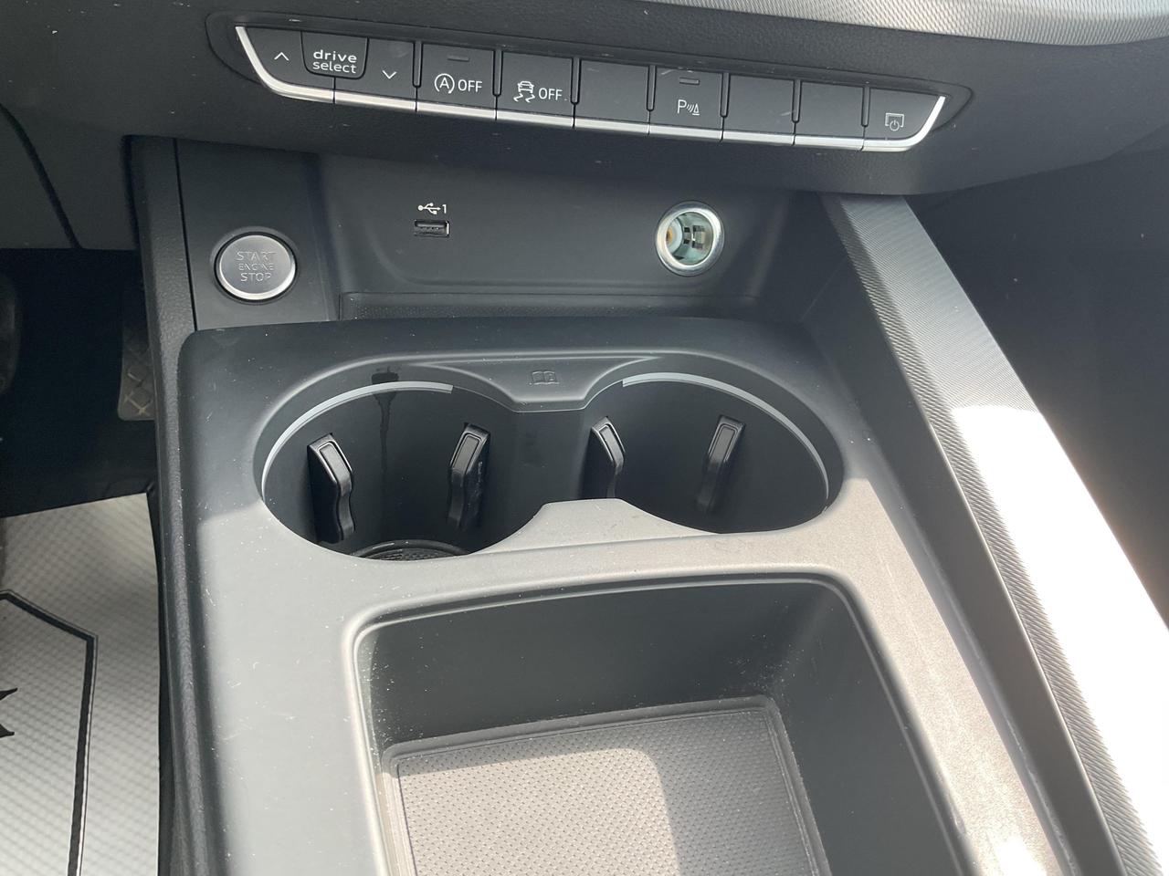 2020 Audi A4 2.0T Progressiv 4dr All-wheel Drive quattro Sedan Photo