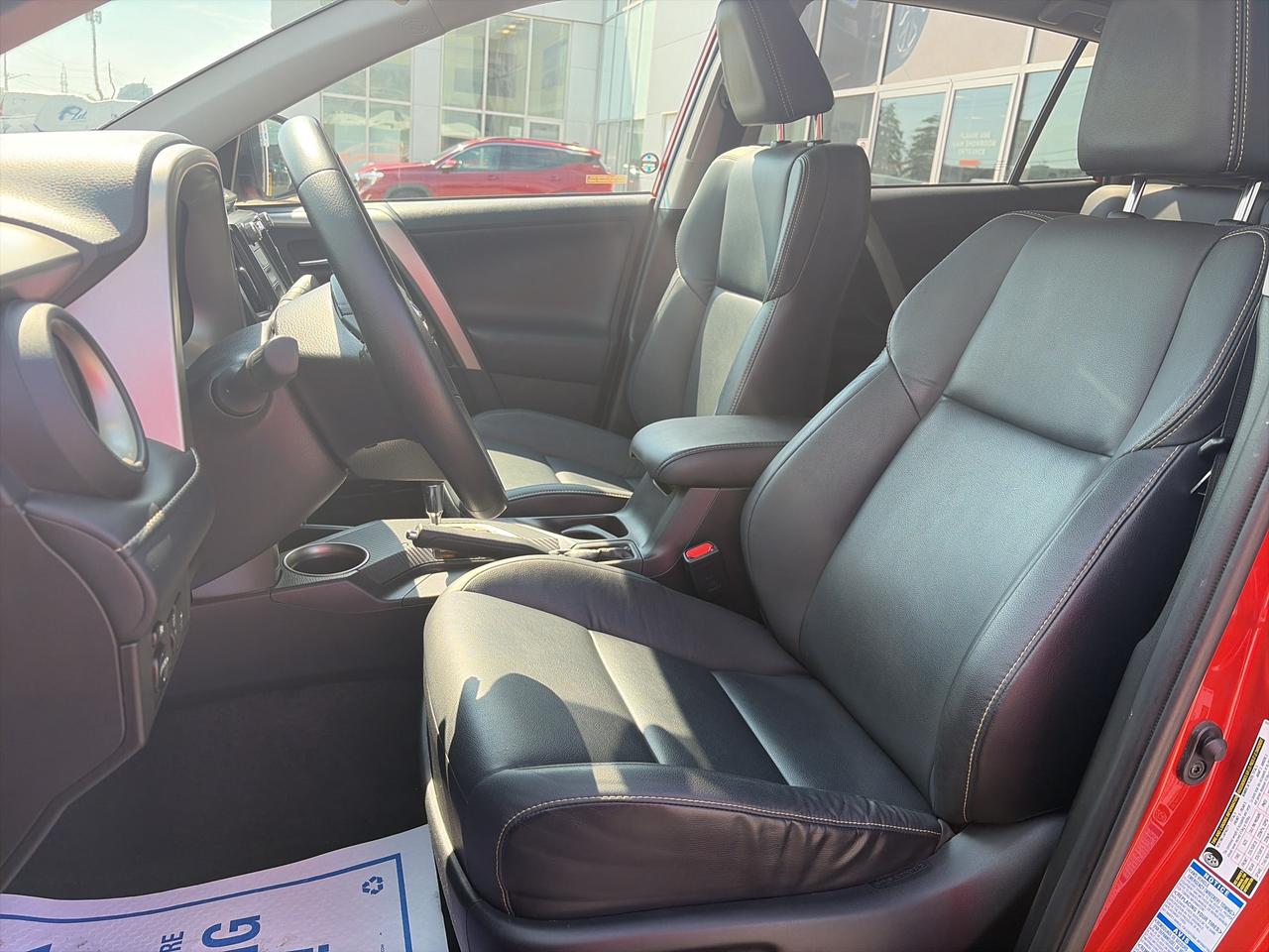 2015 Toyota RAV4 Limited AWD 80,052 KMS Photo