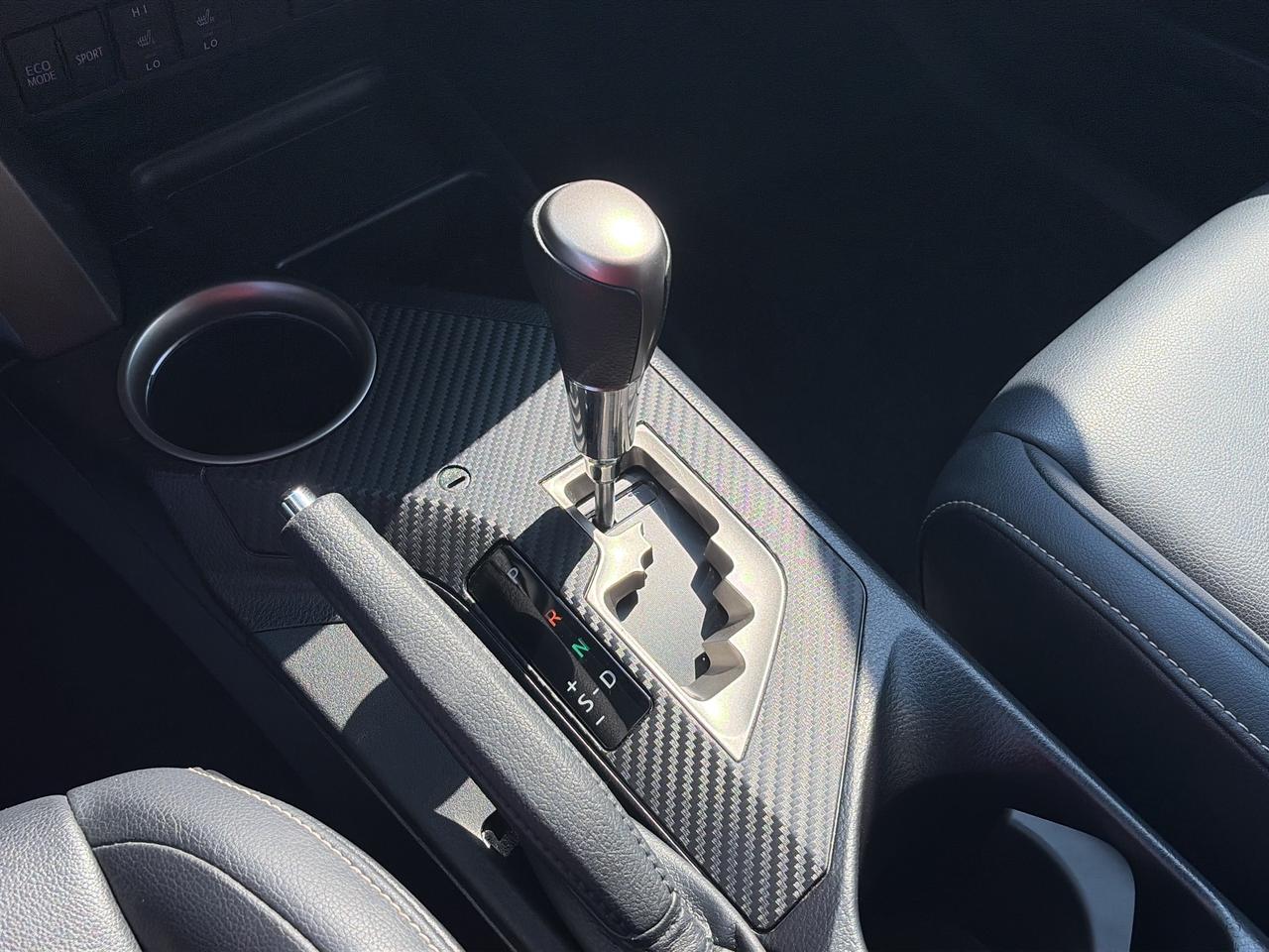 2015 Toyota RAV4 Limited AWD 80,052 KMS Photo
