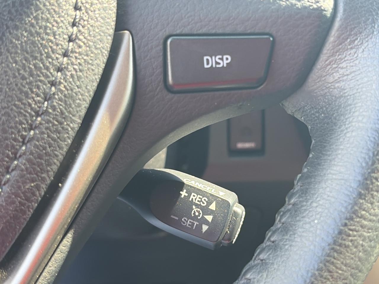 2015 Toyota RAV4 Limited AWD 80,052 KMS Photo