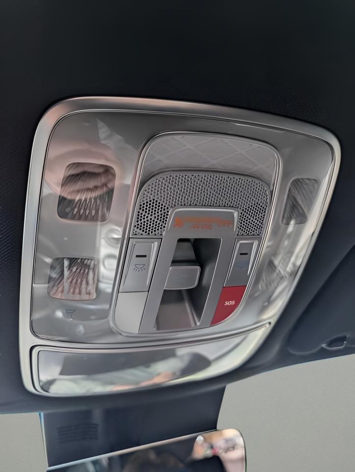 2023 Genesis GV70  Photo