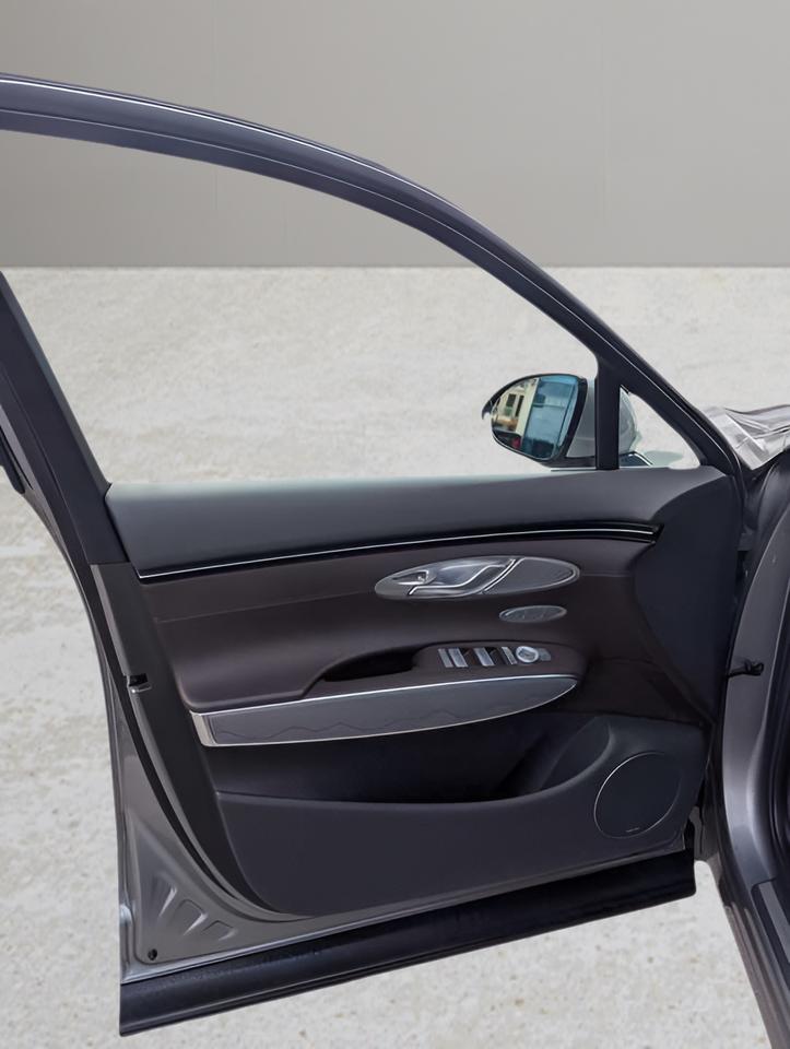 2023 Genesis GV70  Photo