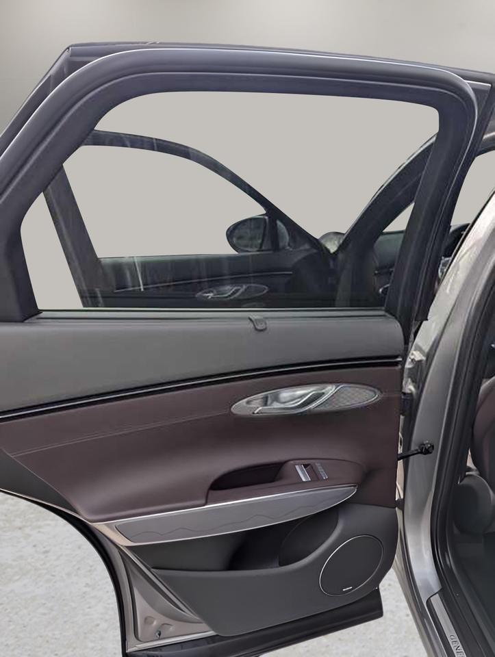 2023 Genesis GV70  Photo