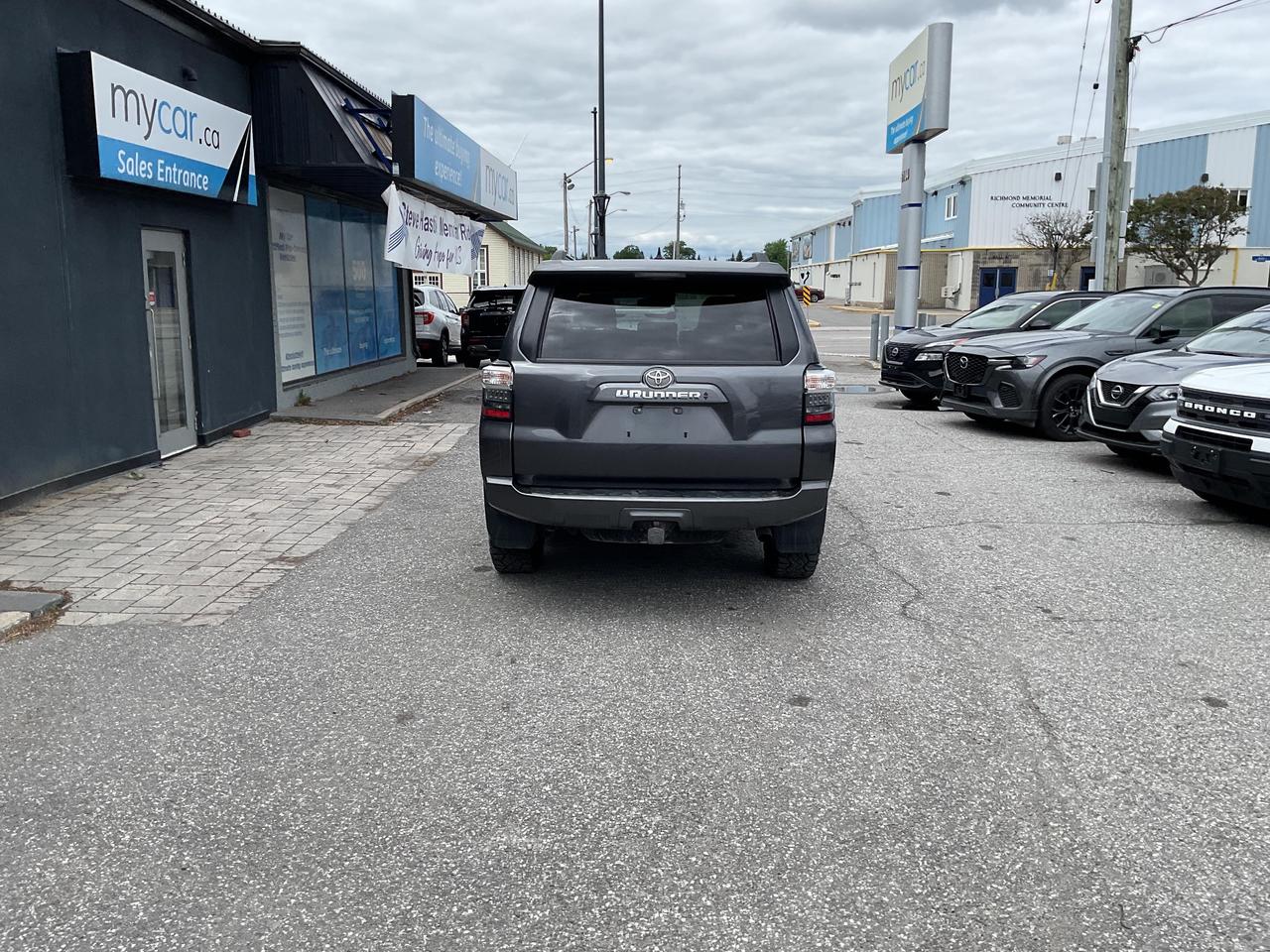 2023 Toyota 4Runner Base 4dr 4x4 Photo
