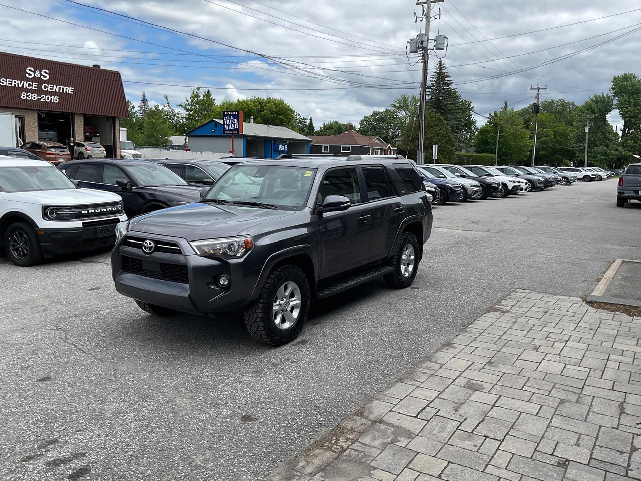 2023 Toyota 4Runner Base 4dr 4x4 Photo