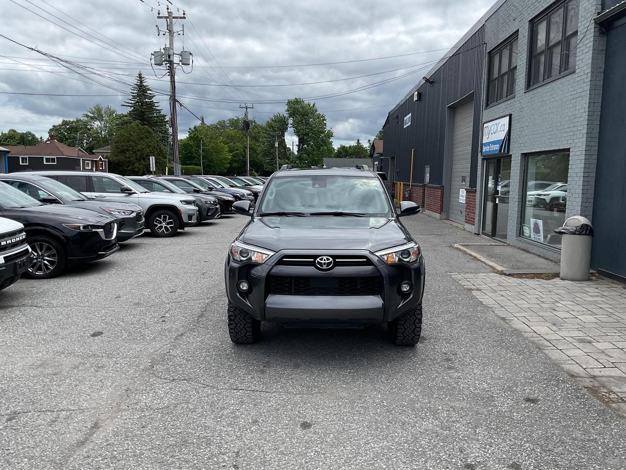 2023 Toyota 4Runner Base 4dr 4x4 Photo