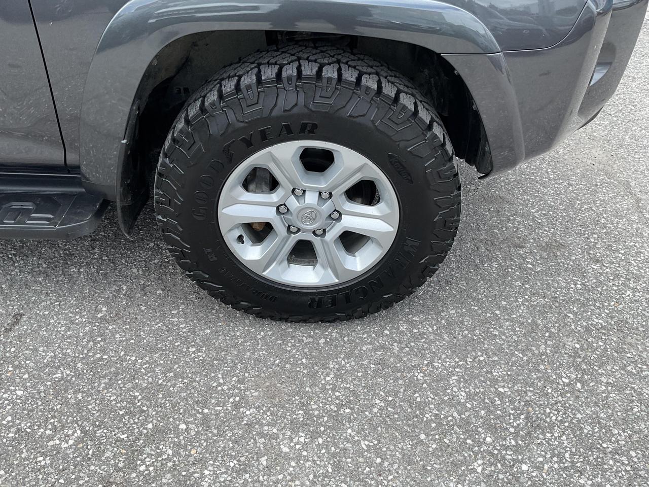 2023 Toyota 4Runner Base 4dr 4x4 Photo