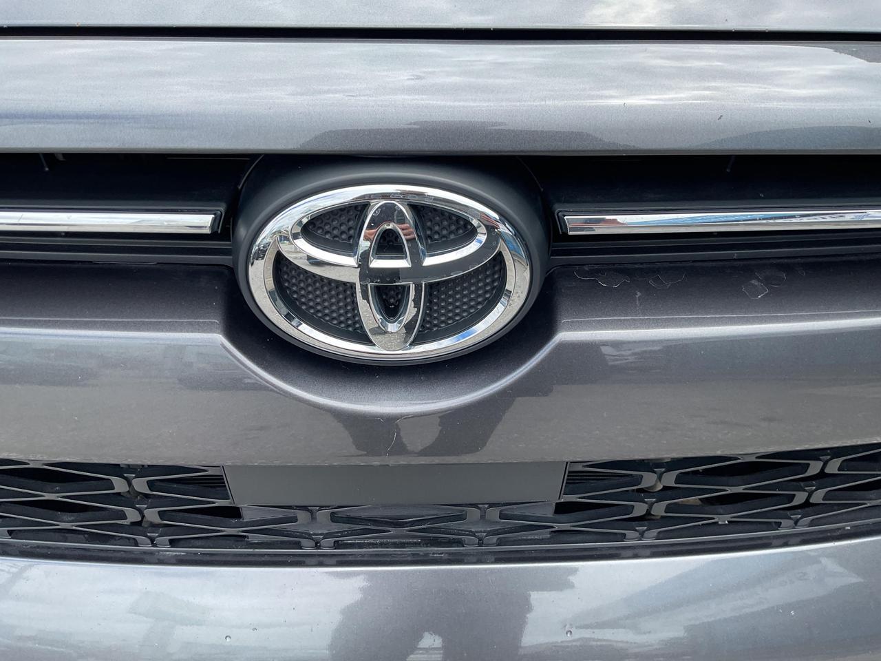 2023 Toyota 4Runner Base 4dr 4x4 Photo
