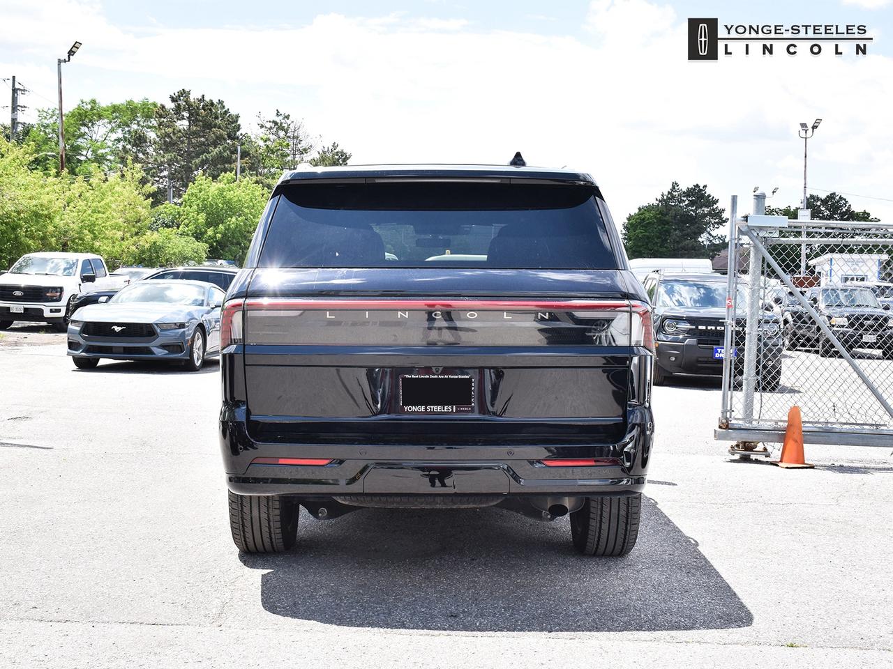 2025 Lincoln Navigator Reserve Photo