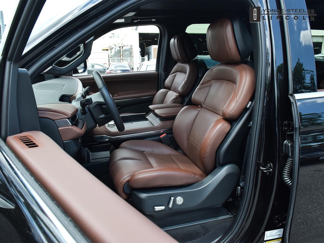 2025 Lincoln Navigator Reserve Photo