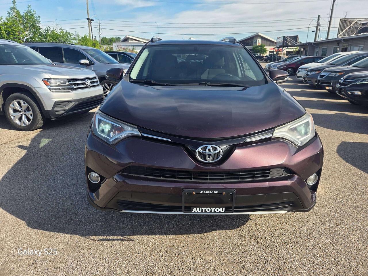 2016 Toyota RAV4 XLE Photo