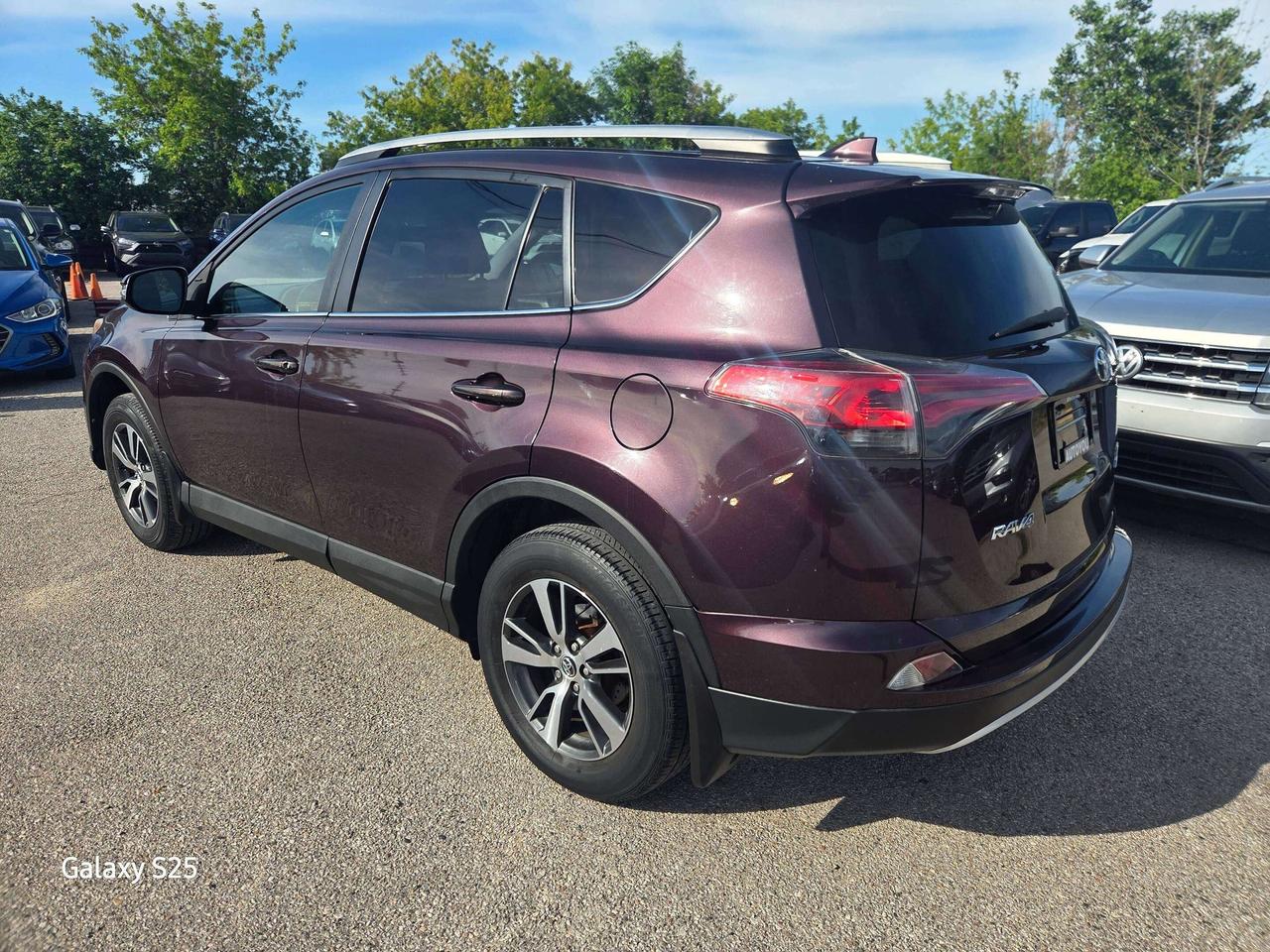 2016 Toyota RAV4 XLE Photo