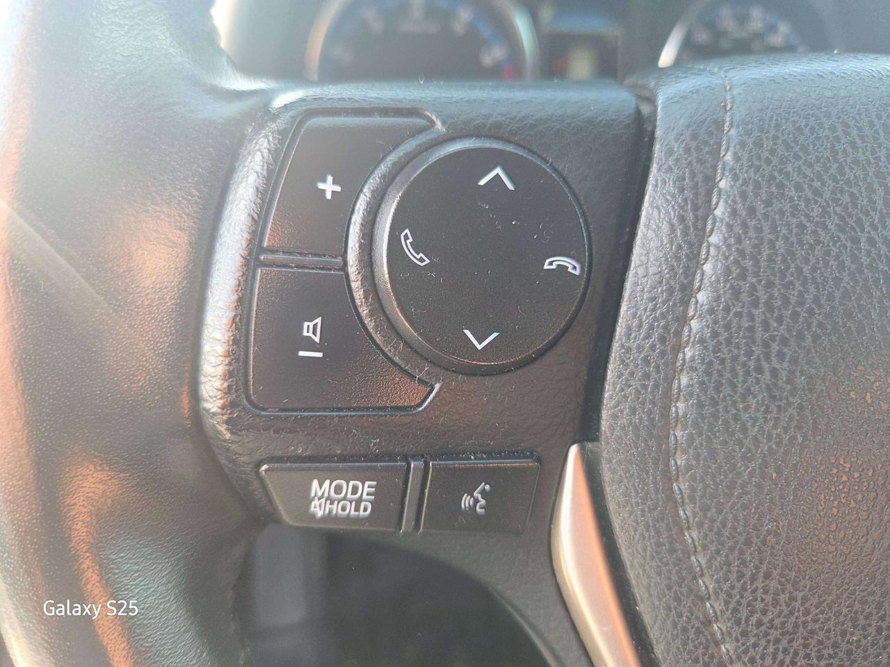 2016 Toyota RAV4 XLE Photo