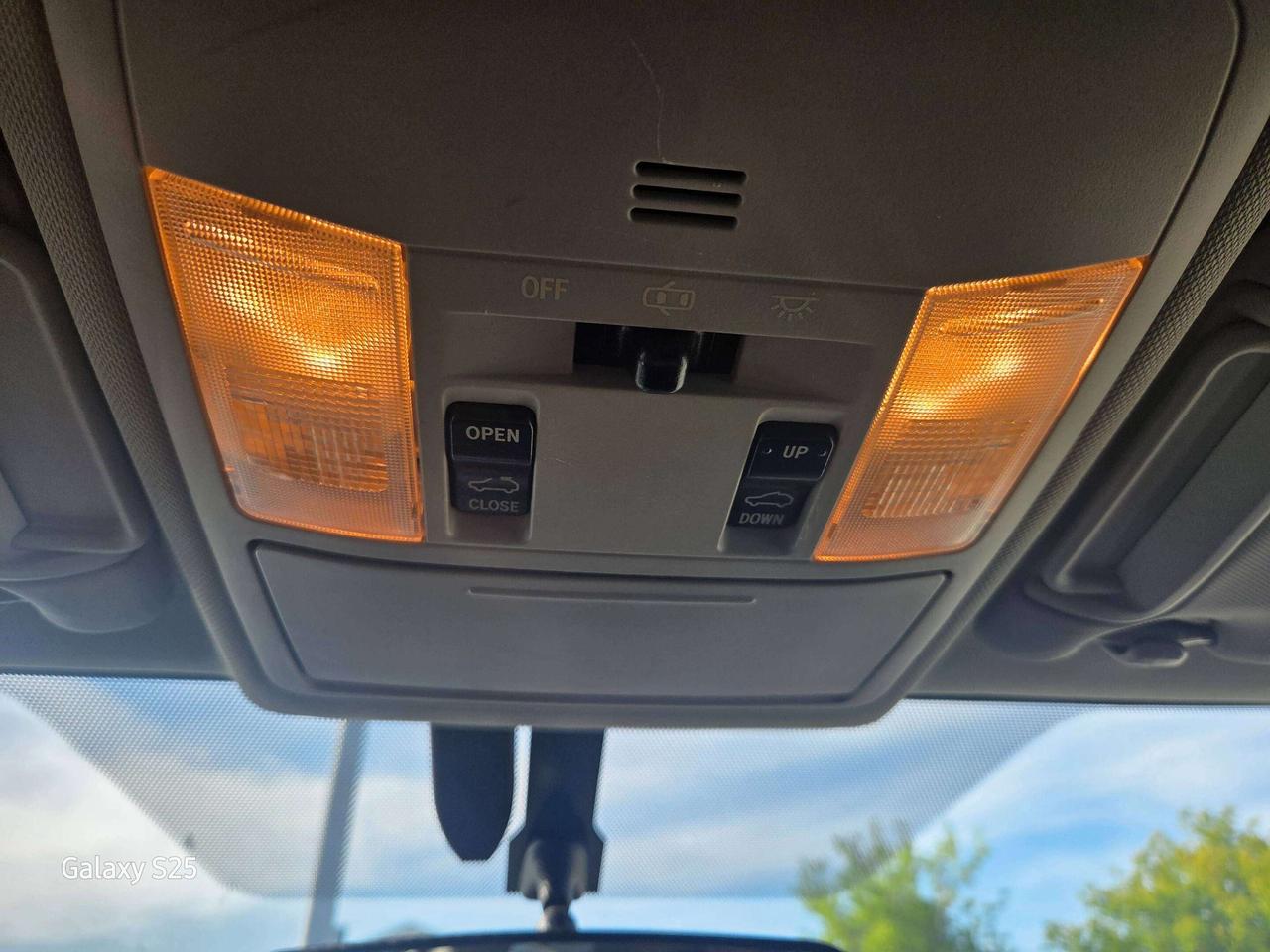 2016 Toyota RAV4 XLE Photo